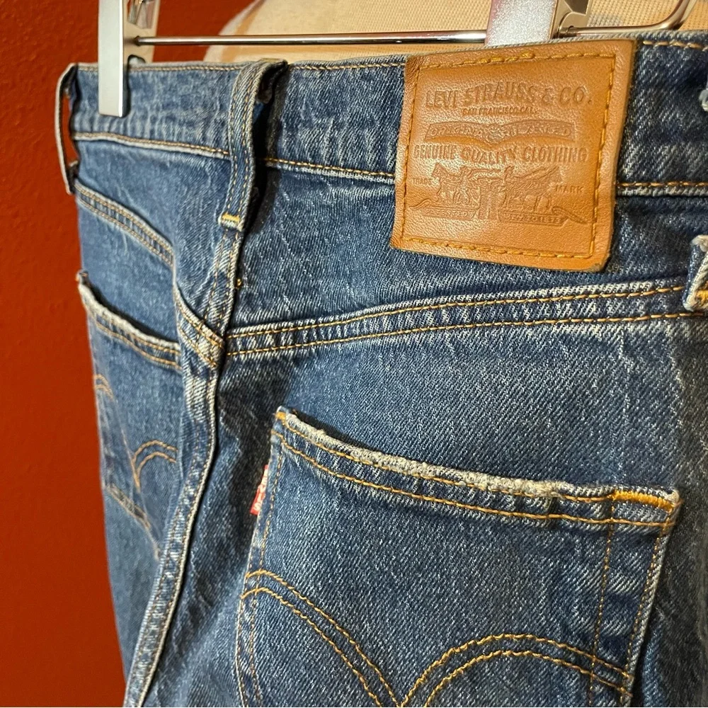 Levi’s Big E Premium Women’s The Ribcage Straight Leg Ankle Cut Button Fly Jeans